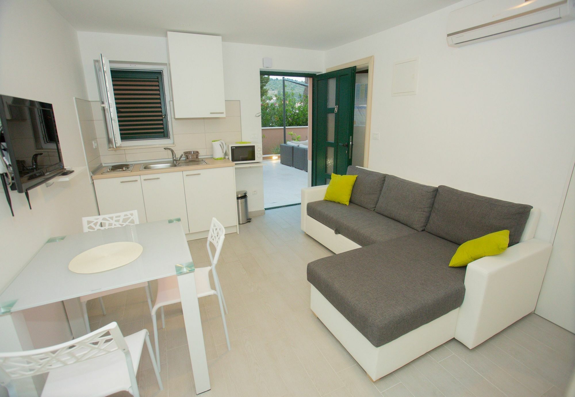 Apartments Marly Trogir Zewnętrze zdjęcie